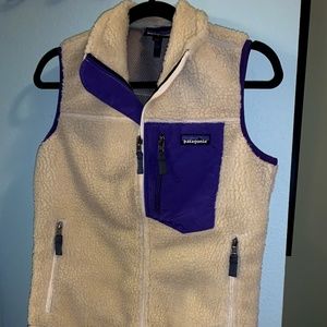 WORN ONCE- Patagonia Classic Retro Vest  (S)
